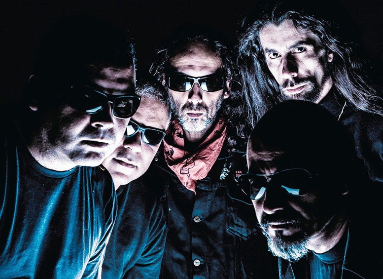 http://www.thrash.su/images/duk/CHAKAL-band.jpg